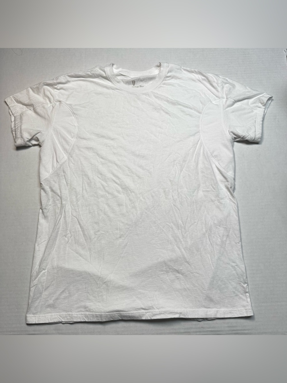 Thompson Tee Hydro Shield Sweat Proof Crewneck In White Size: L Made In USA
